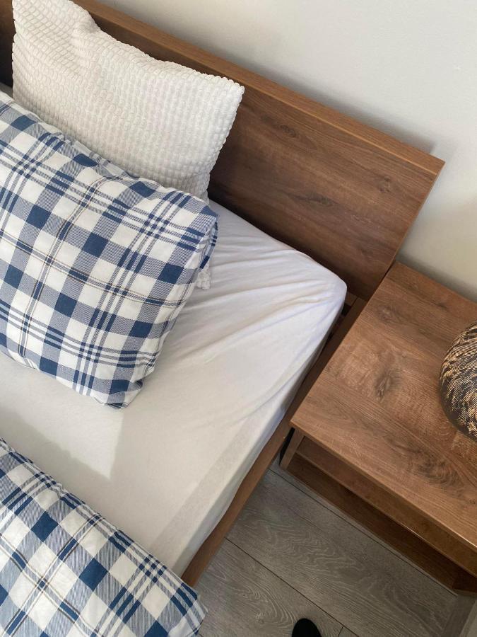Apartment Secret 1